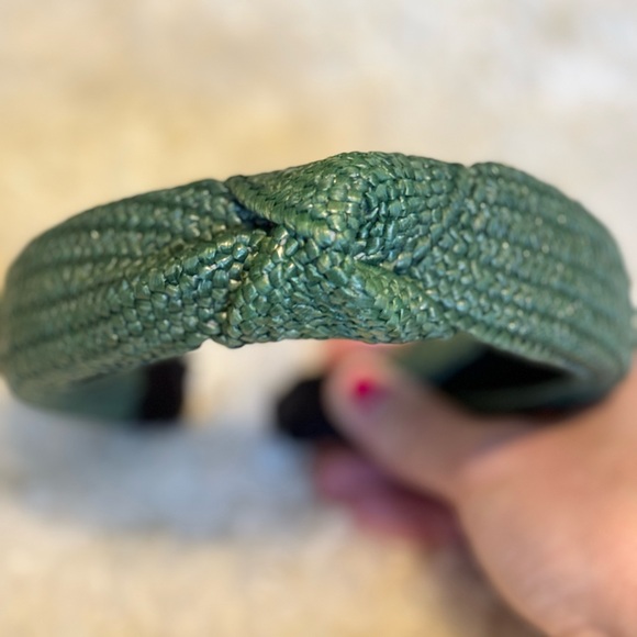 Green headband - Picture 2 of 4